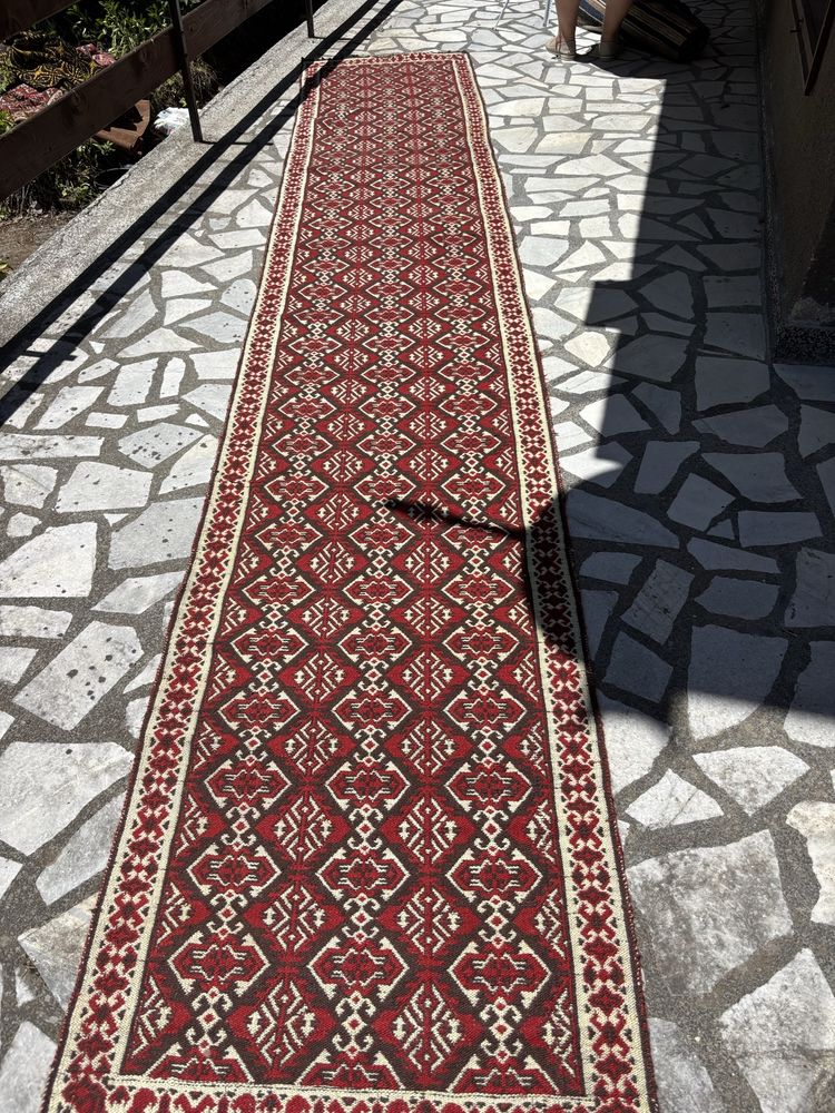 Черги, ръчно тъкани