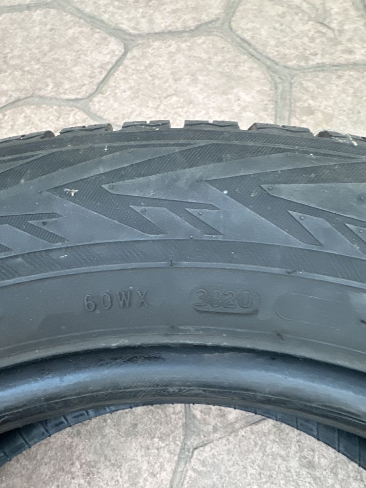 3 anvelope Nokia tyres wr suv4. 215/65 r17