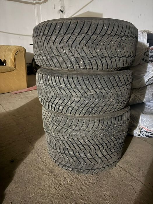 Шины һимние  с шипами