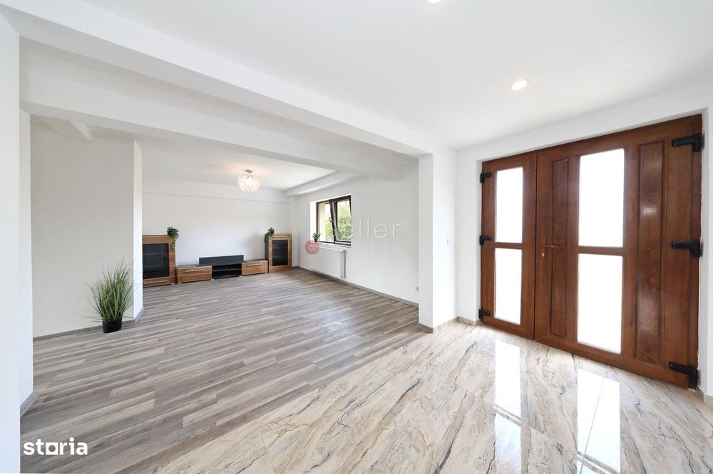 Apartament mobilat utilat si curte proprie