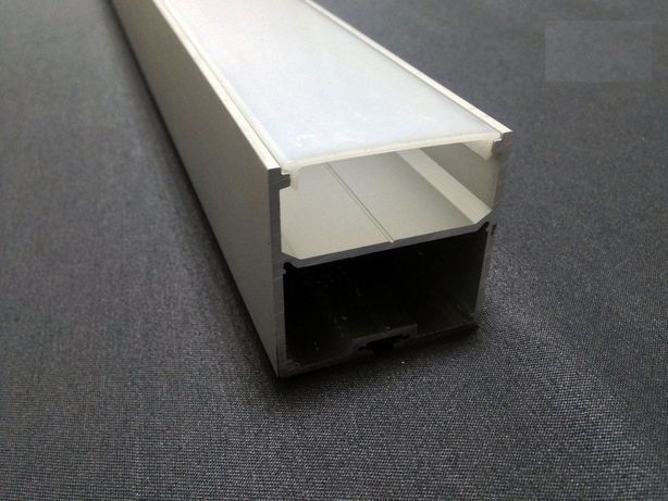Алюминиевый профиль для Led ленты в комплекте с экраном 50х75мм