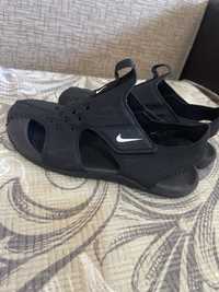 Sandale Nike baueti