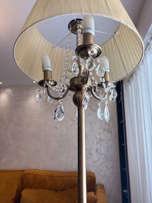 Lampa mobexpert aurie