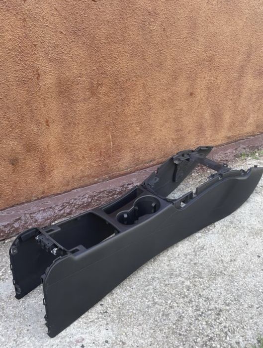 Consola centrala Audi A4 B8