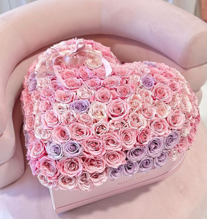 Розы, голландские пионы