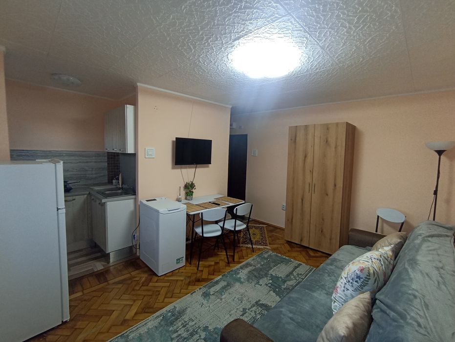 Închiriez garsonieră nouă zona Cireșica pe termen lung