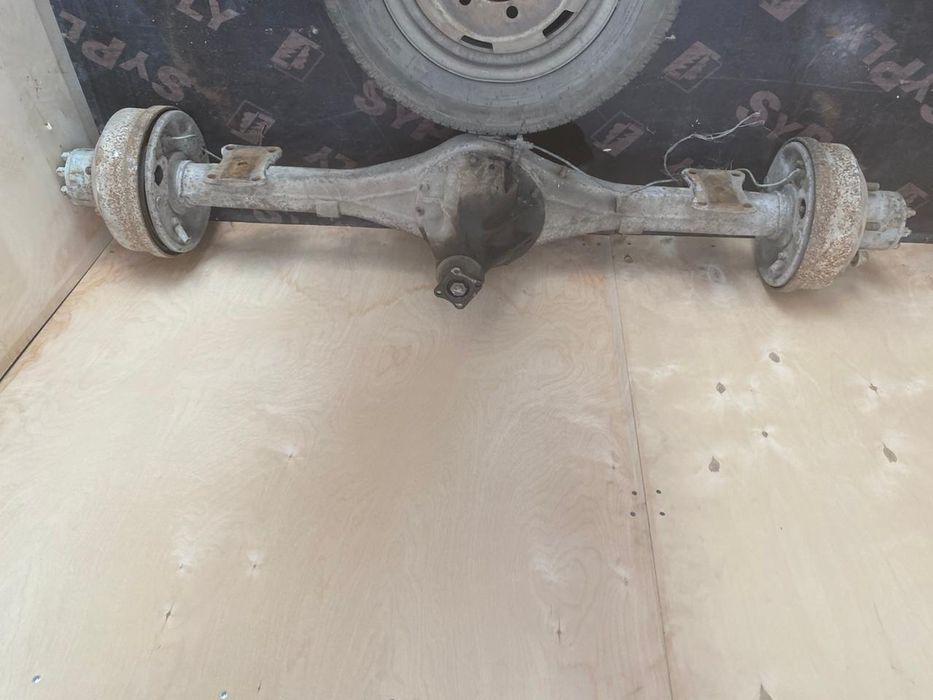 Продаю задний редуктор и чулок в сборе Газель