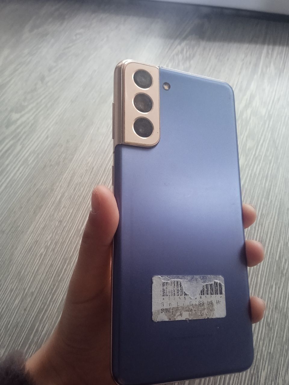Model:samsung .s21.5g pamet:8.256. Satian:zor chotki. Narxi:3.400.mln