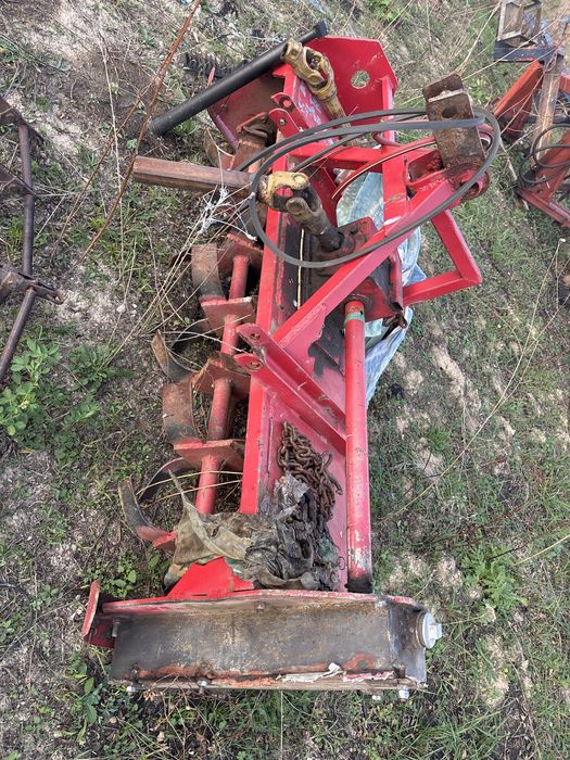 Vand freza in stare foarte buna