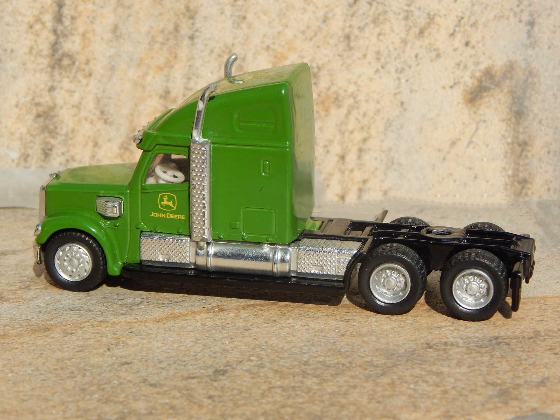 Macheta camion american cap tractor Freightliner Coronado Siku sc 1:87