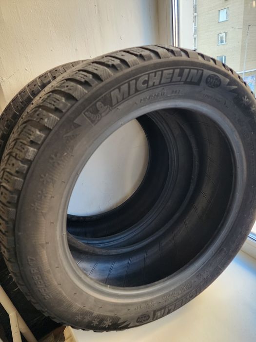 Две штуки зимние Michelin R17 срочно