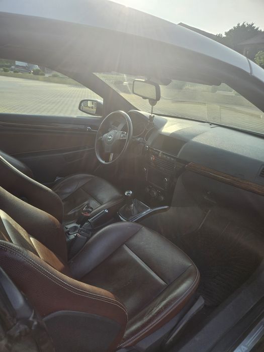 Opel astra h twintop