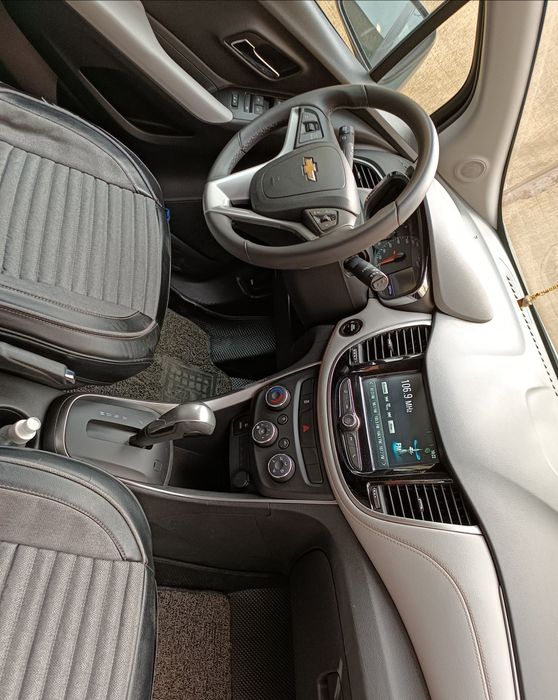 Trecker 1 premier sotiladi!!!