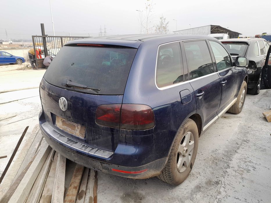 На части! VW Touareg 2.5 TDI