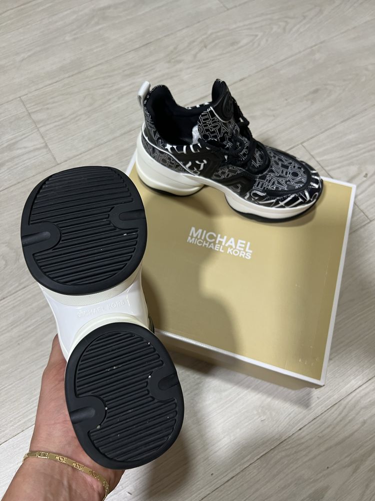 Adidasi Michael Kors