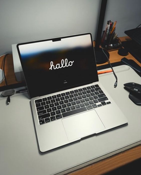 Оригинал Macbook 13 AIR. M3. 2024 ж