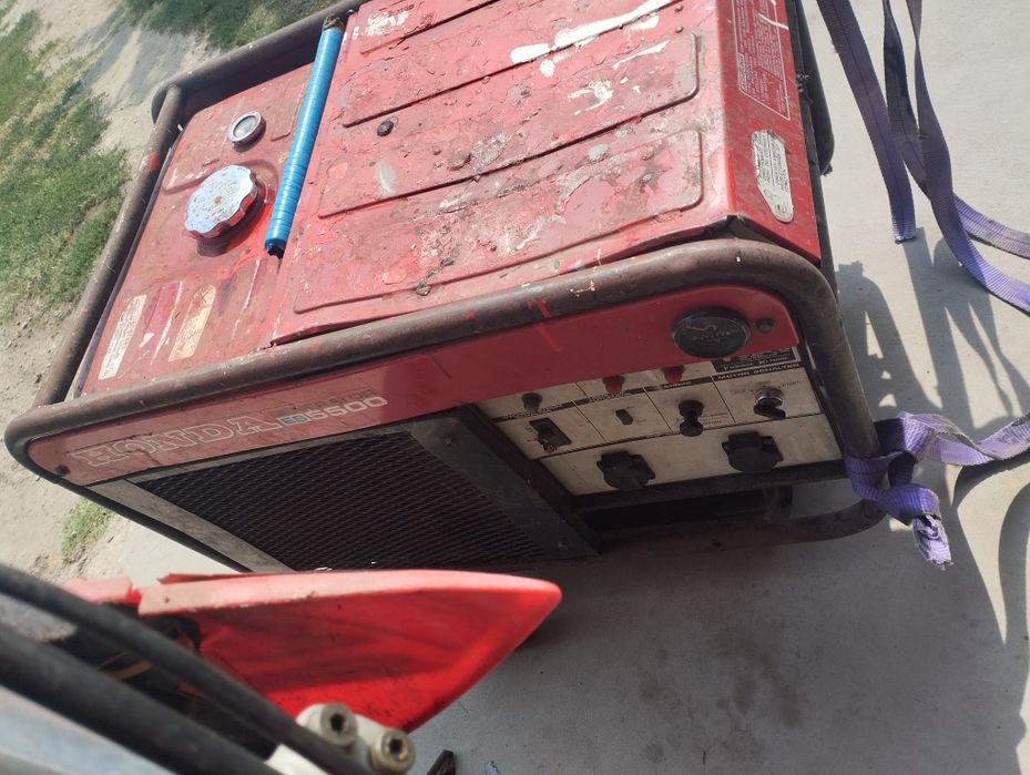 Un motor honda, generator o motosapa de vânzare
