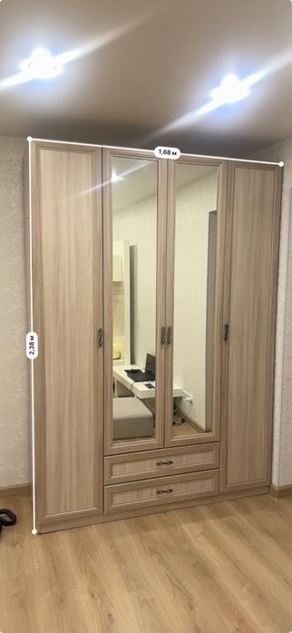 Шкаф в прихожую или спальню