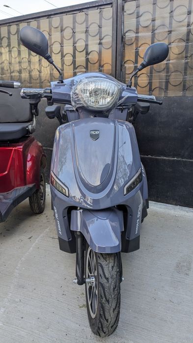 Triciclu Seniori fotoliu rate RDB Volta fara permis