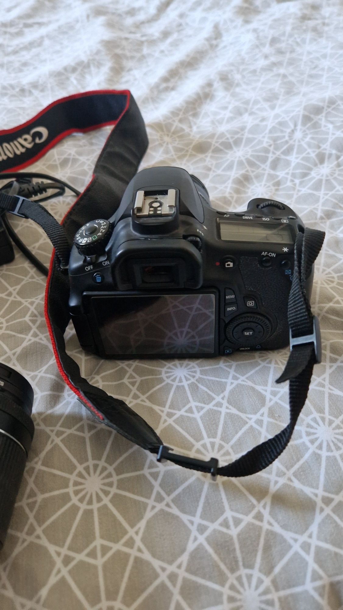 Canon eos 60d комплект с 3 обектива