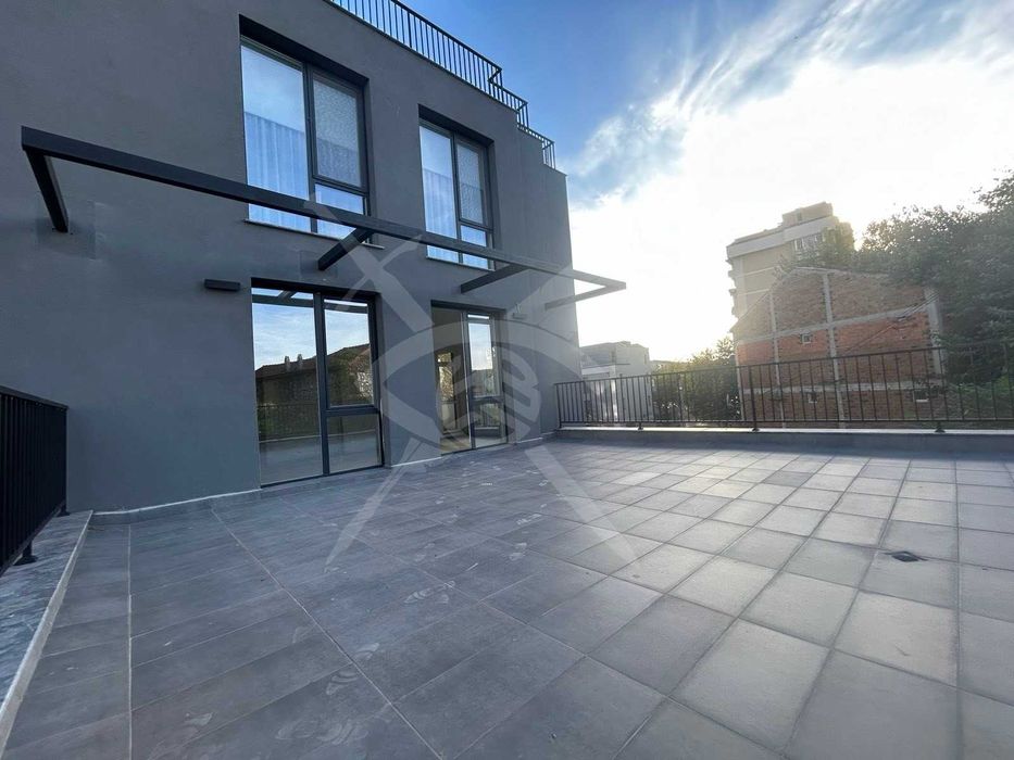 Дава се под наем Двустаен апартамент в Пловдив, Център - 93 кв.м за 155000 € - Снимка #7