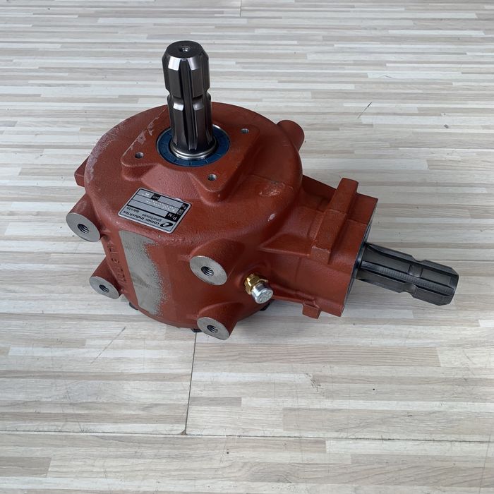 Grup transmisie multiplicator Comer