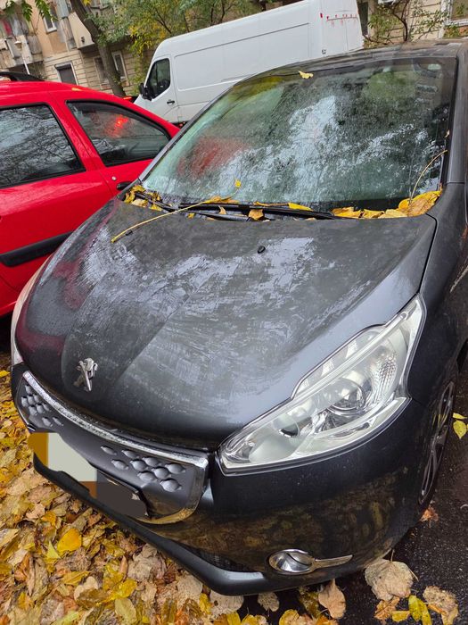 Peugeot 208 automata,diesel 2012