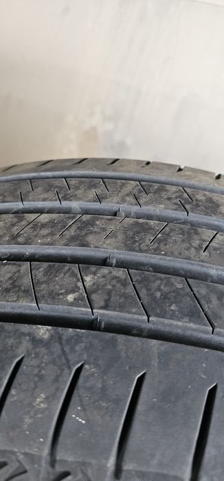 Anvelope Bridgestone 245 50 19