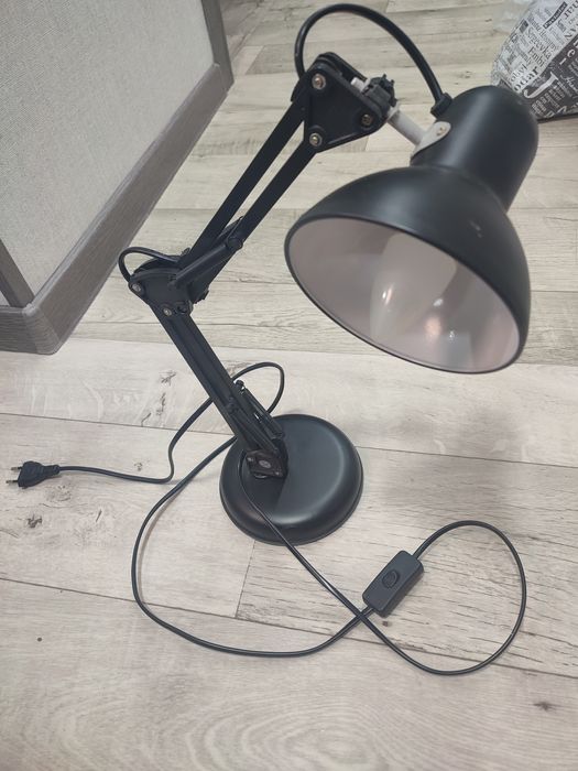 Продам лампу в хорошем состоянии