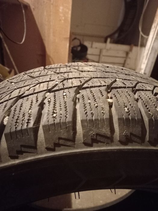 Продам зимние шины