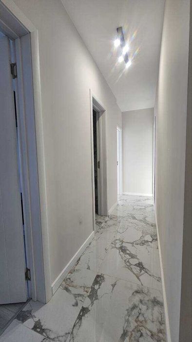 Продава се Тристаен апартамент в Пловдив, Гагарин - 121 кв.м за 1612 €/кв.м - Снимка #11