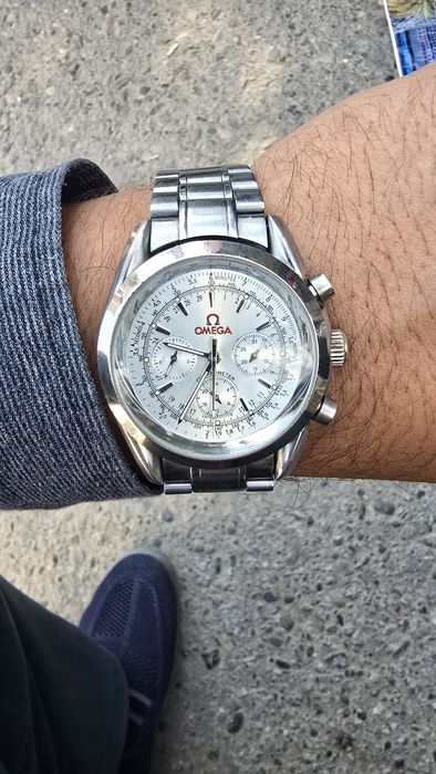 Omega Speedmaster Professional соати солтилади