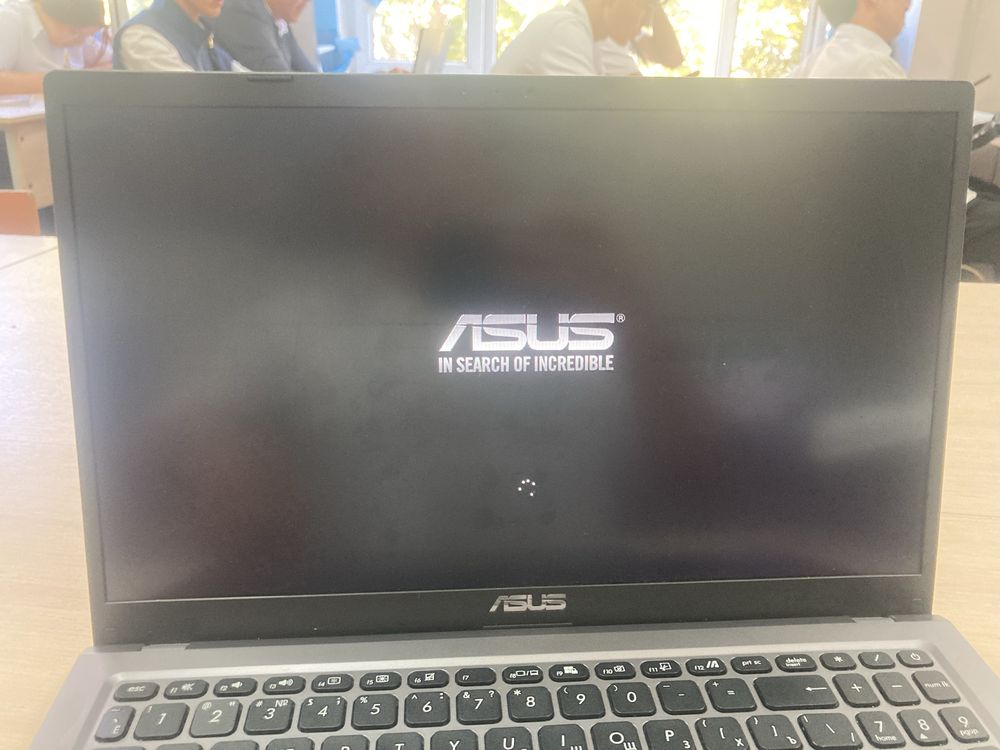 Asus X515 intel core i3-1115g(3.00GHz)/24/512