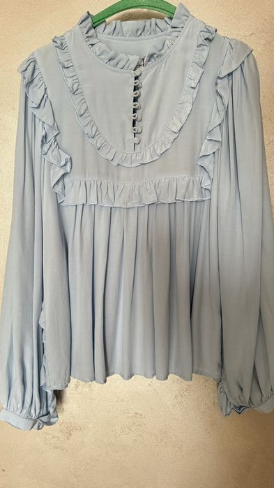 Нова, нежна  и красива риза в бебешко синьо