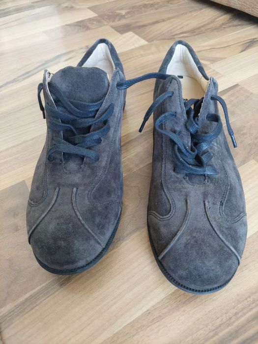 Pantofi LLOYD ,piele intoarsa,mărime 7 ( 40 )