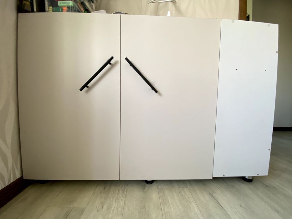 Комод с 4 дверцами