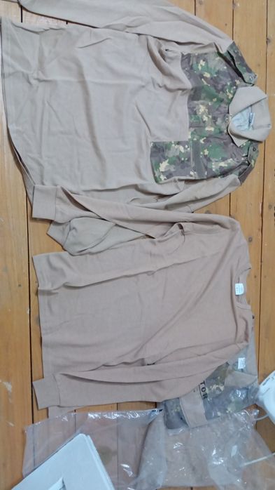 Ținută militară   ...