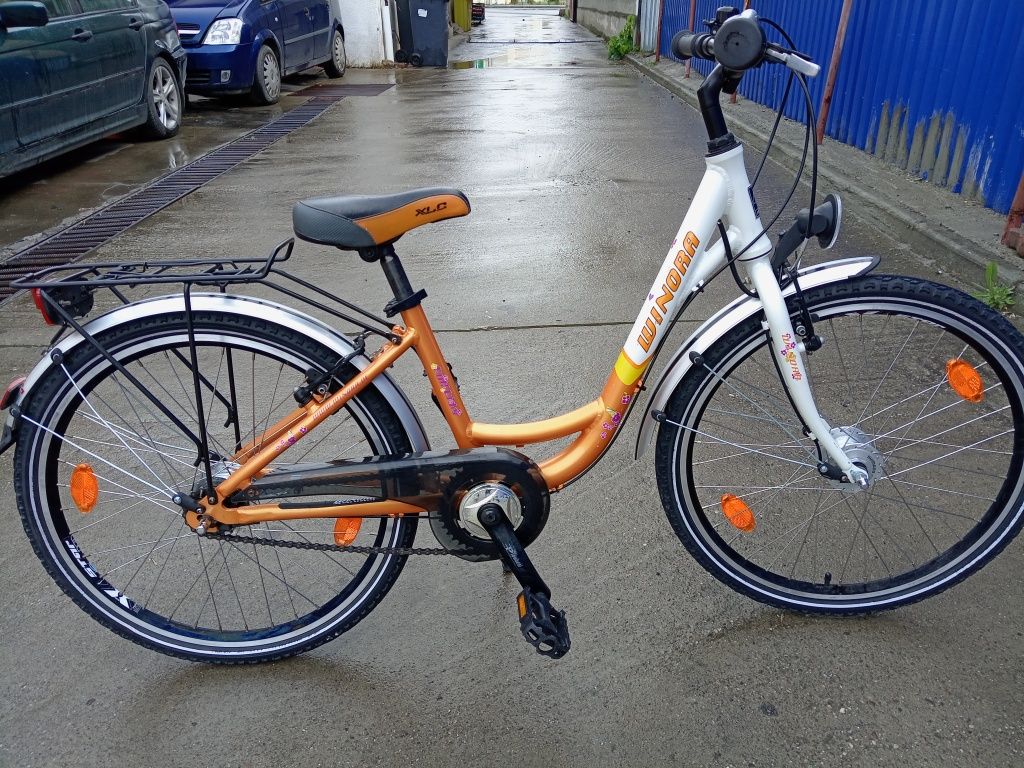 Vând bicicleta din aluminiu pentru copii