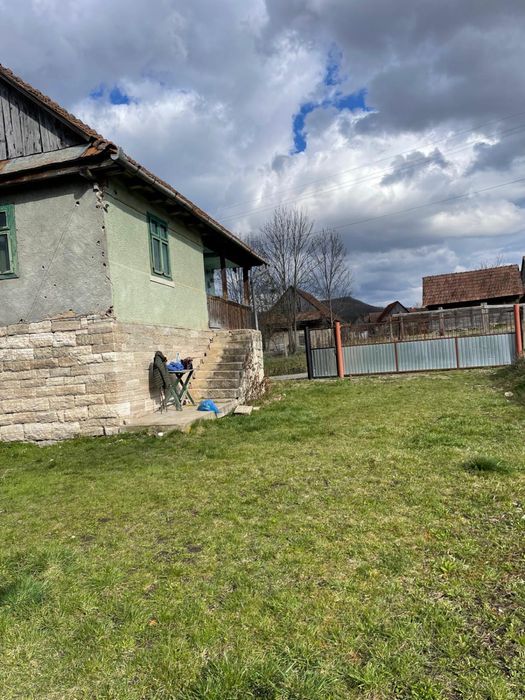 Vand casa batraneasca