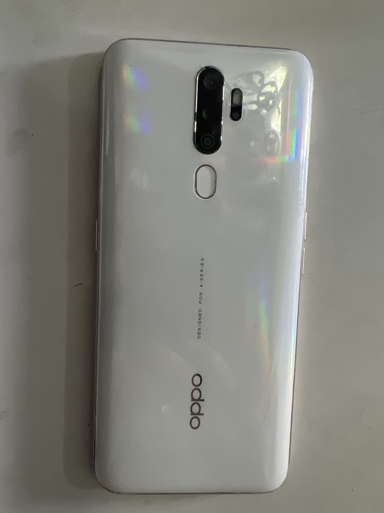 Продам OPPO A5 2020 в отличном состоянии