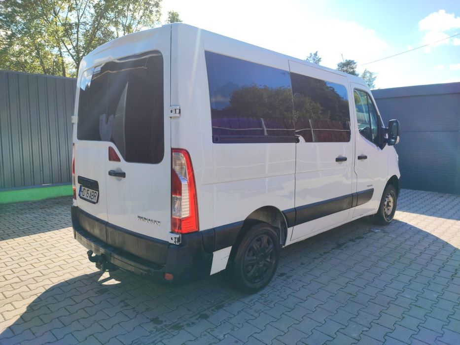 Vând Renault Master 9 locuri 2,3dci 6 trepte