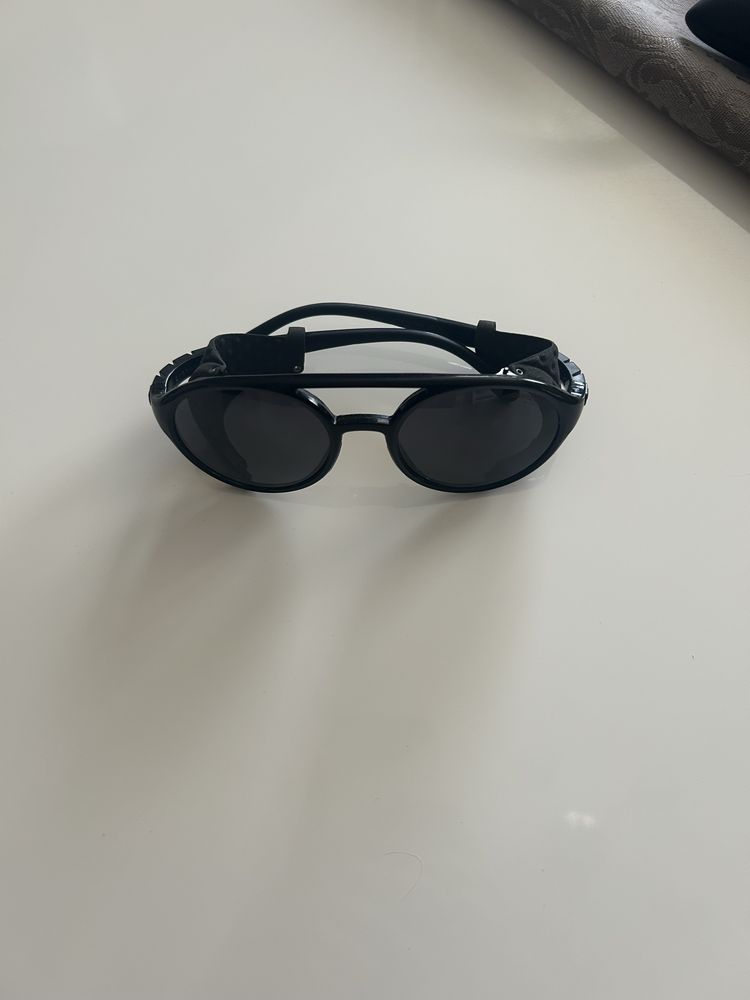 Очила “Carrera”.