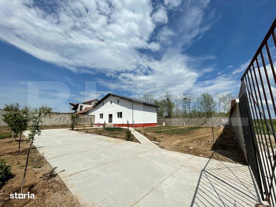 Casa Ghercesti, P+M, 262 mp, deschidere 32.93m, teren 1062 mp