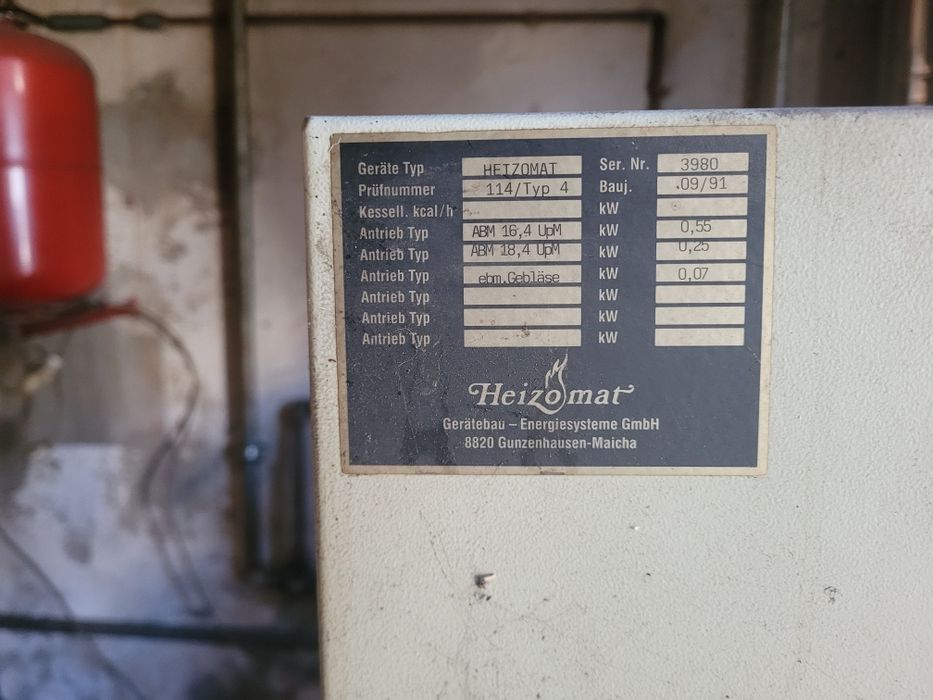 Dispozitiv de alimentare tip melc