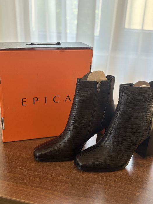 Ghete Epica piele(noi) mas40