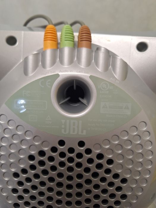 Vând sistem audio JBL Creature E204594,