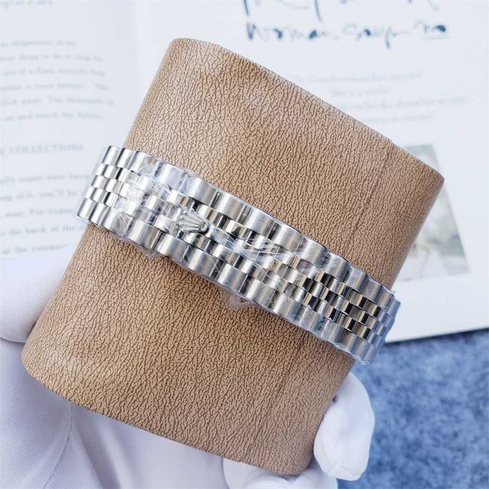 Дамски Rolex Oyster Datejust Roman с автоматичен механизъм