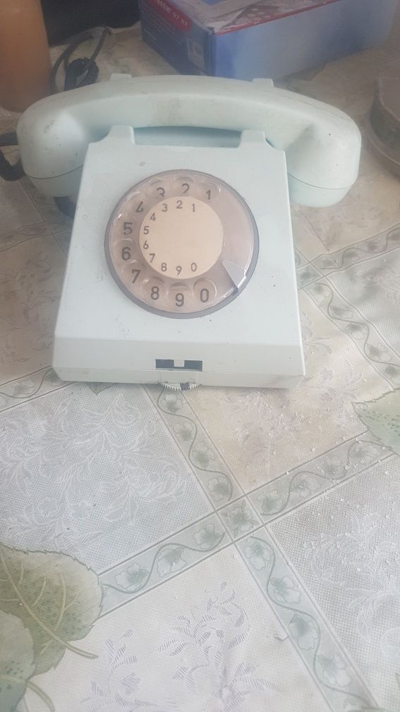 Telefon fix  retro