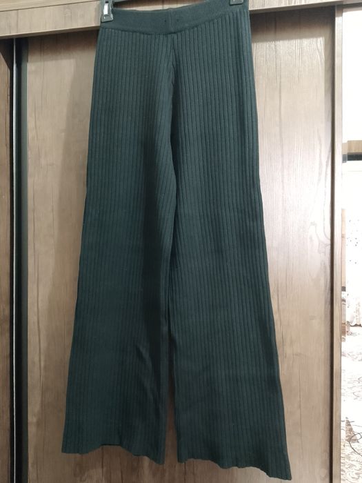 Костюм жен. вязаный трикотаж. Раз. 48-50