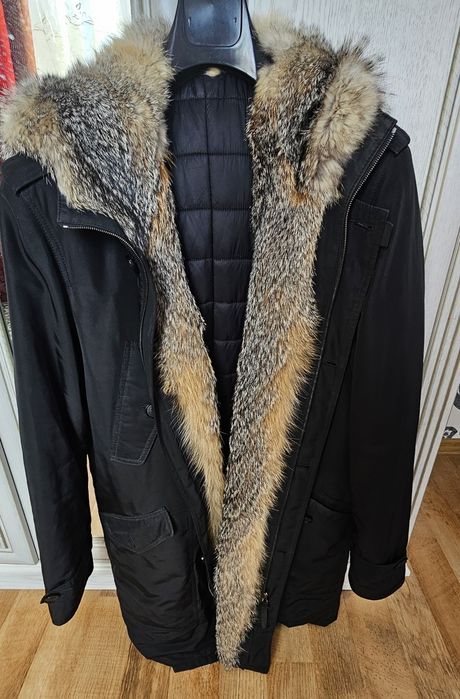 Продам мужскую зимнюю парку с мехом волка